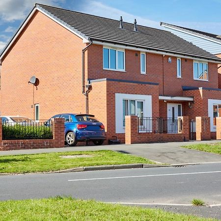 Cosy,Modern And Relaxing 3 Bedroom House With Parking Manchester Kültér fotó