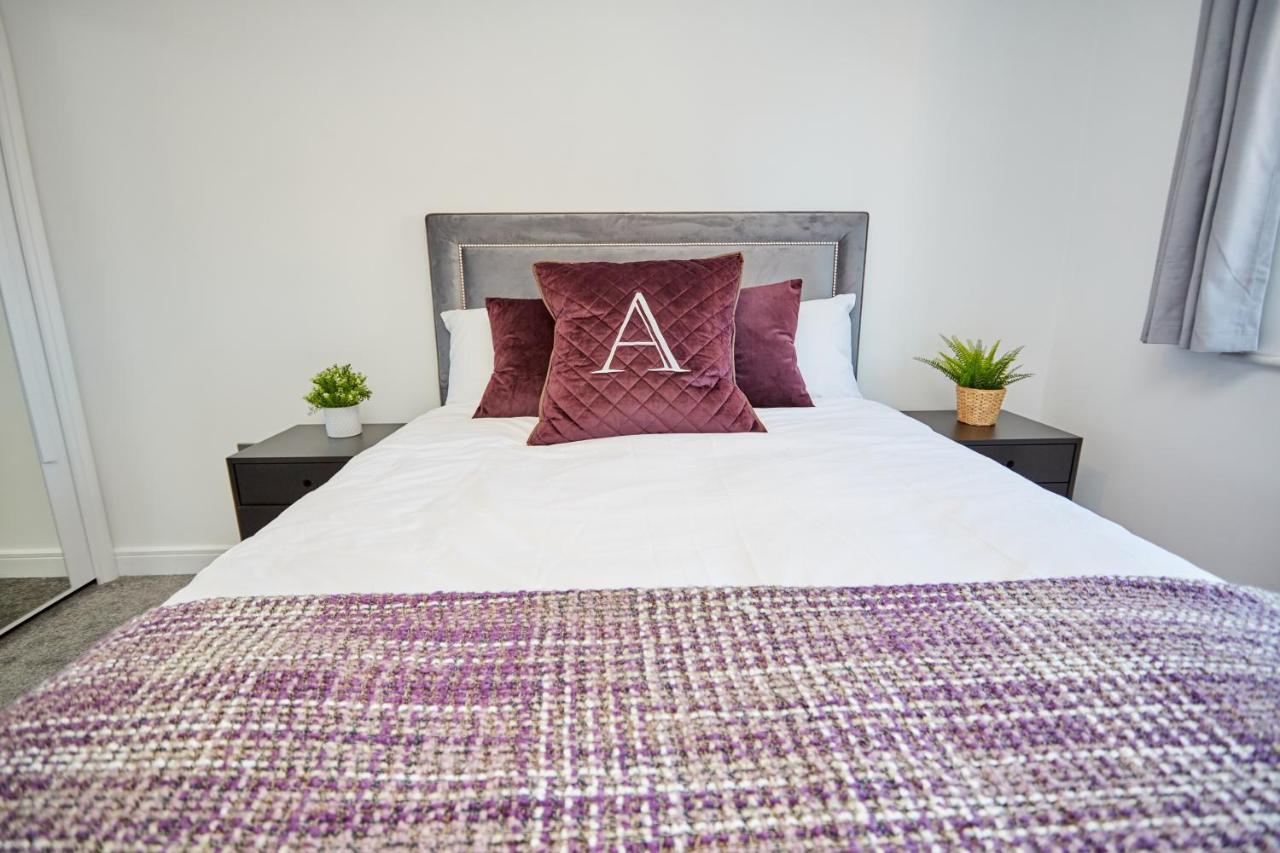 Cosy,Modern And Relaxing 3 Bedroom House With Parking Manchester Kültér fotó