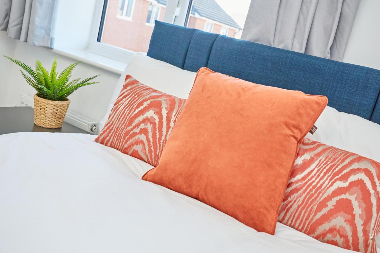 Cosy,Modern And Relaxing 3 Bedroom House With Parking Manchester Kültér fotó